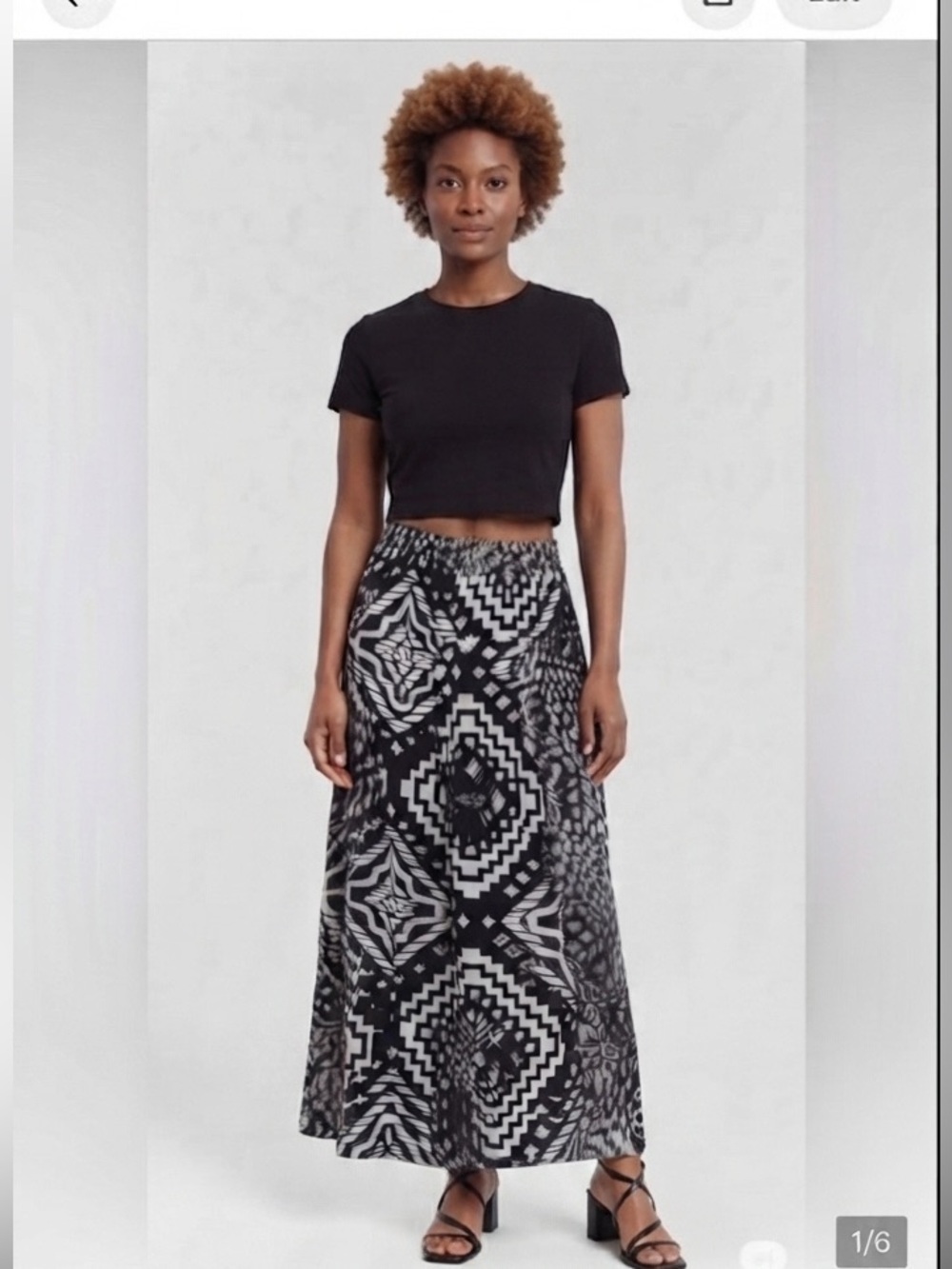 Metrowear Black and White Geometric Pattern Skirt